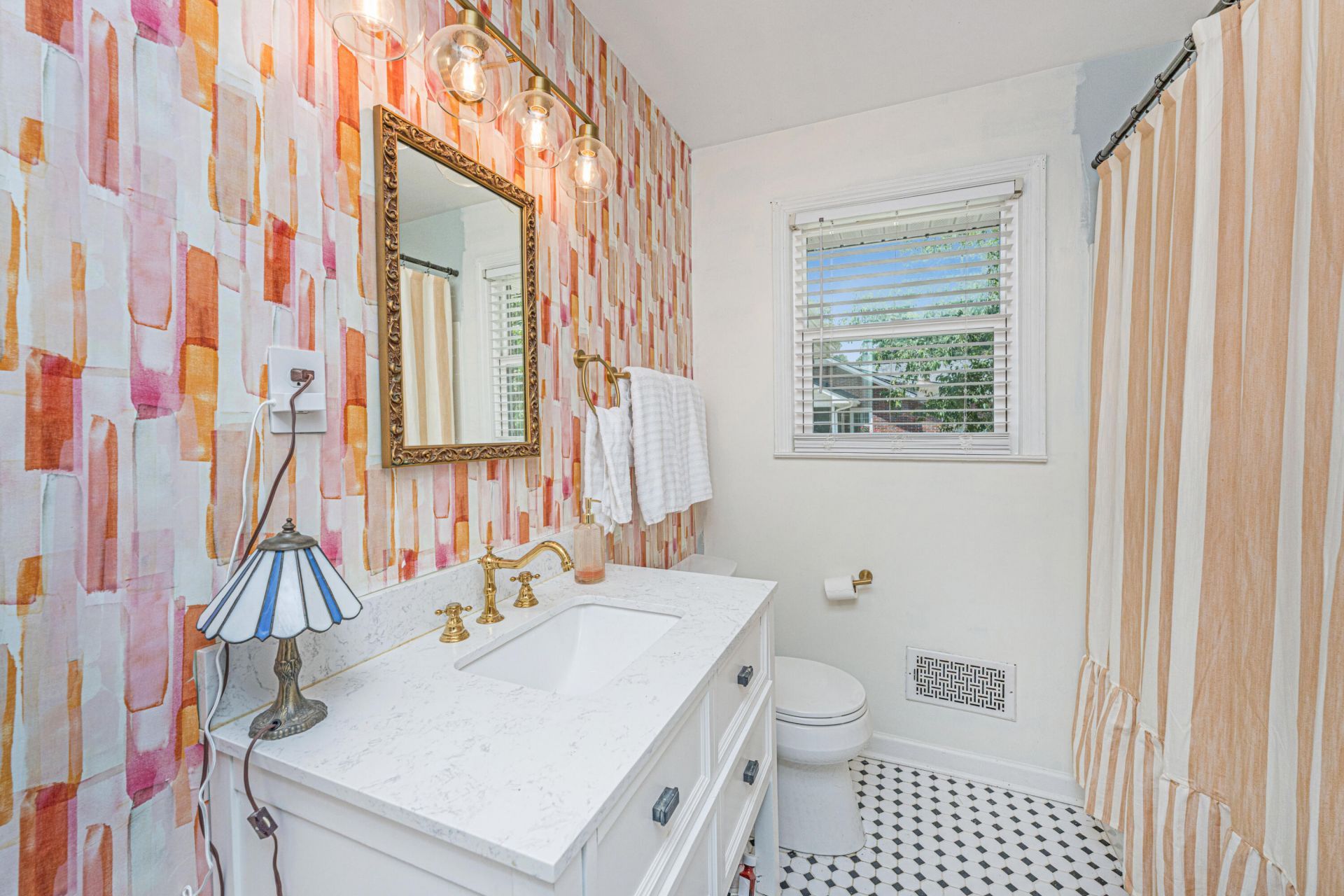 118 N Winter Street Photo 13