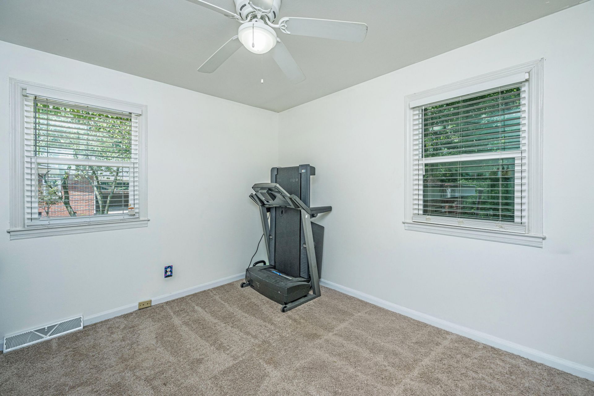 118 N Winter Street Photo 14