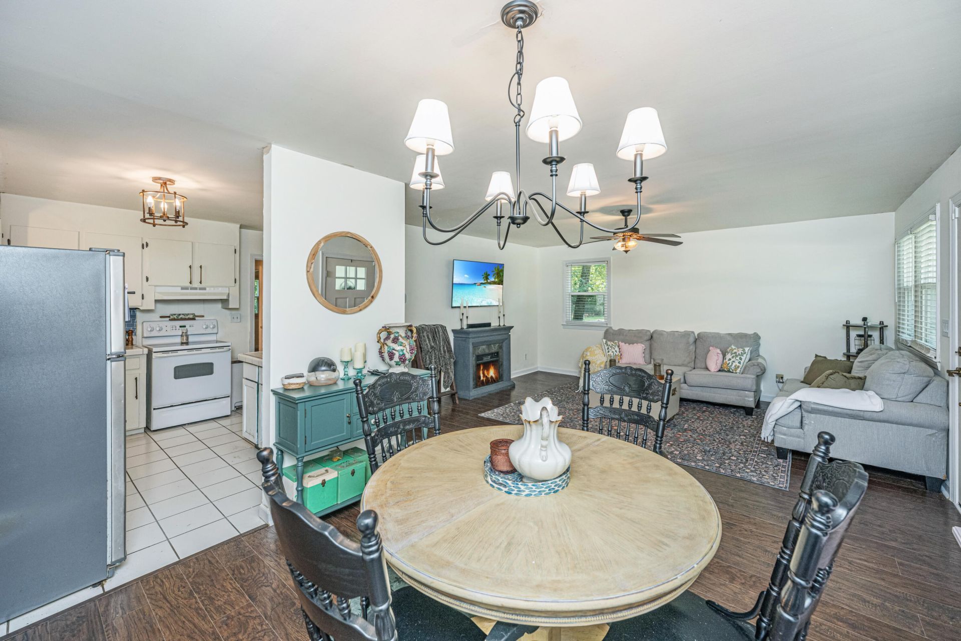 118 N Winter Street Photo 8