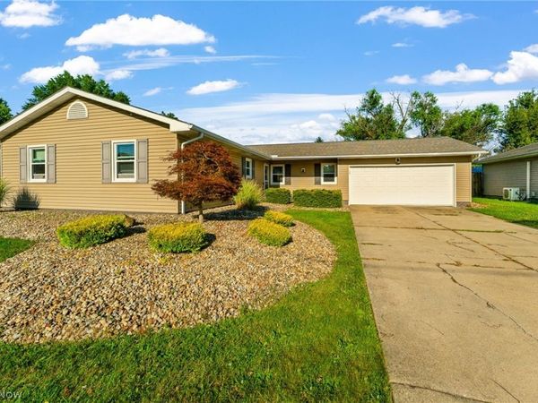 5566 Madrid Drive , Austintown, OH 44515