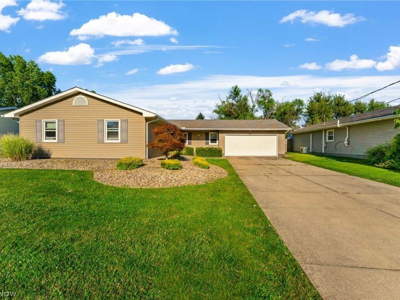 5566 Madrid Drive, Austintown, OH 44515 Photo 24