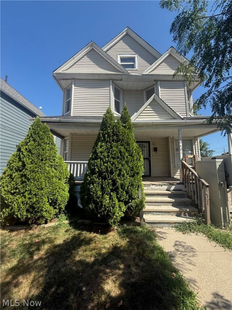10401 Olivet Avenue, Cleveland, OH 44108 Main Photo