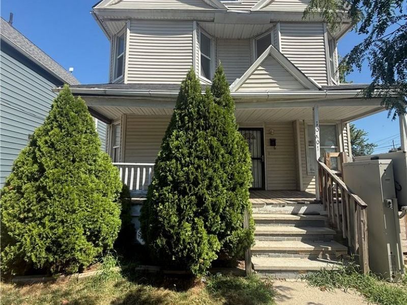 10401 Olivet Avenue, Cleveland, OH 44108 Photo 1