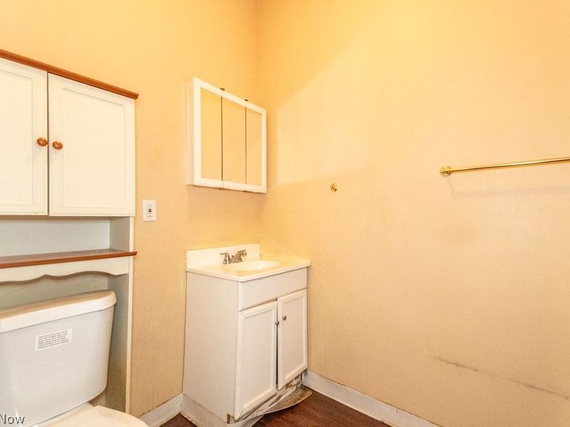 10401 Olivet Avenue, Cleveland, OH 44108 Photo 14