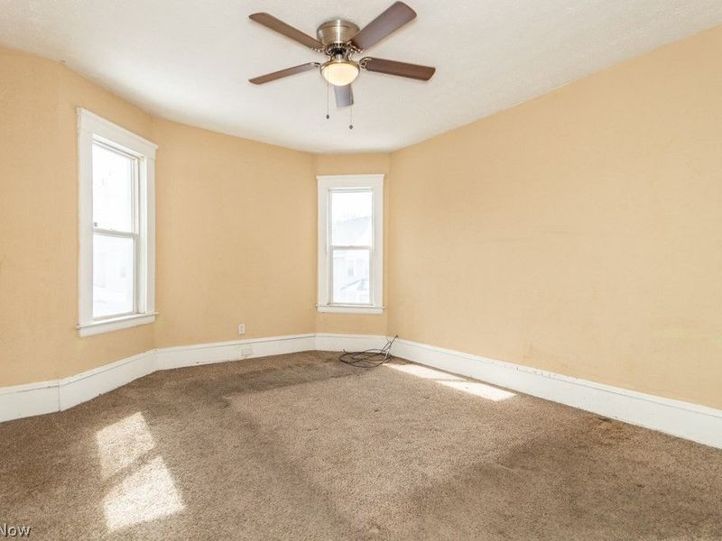 10401 Olivet Avenue, Cleveland, OH 44108 Photo 23