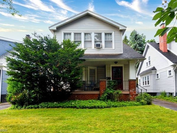 3812 Summit Park Road , Cleveland Heights, OH 44121