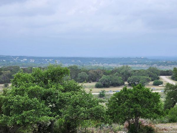 1279 Kings Cove Drive, Canyon Lake, TX 78133