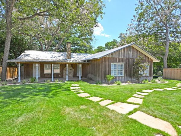 2221 GRUENE RD, New Braunfels, TX 78130