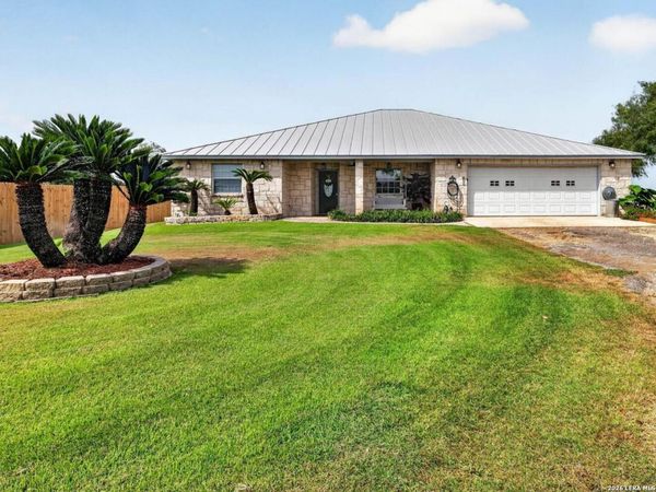 395 McCaughan Rd, Poteet, TX 78065