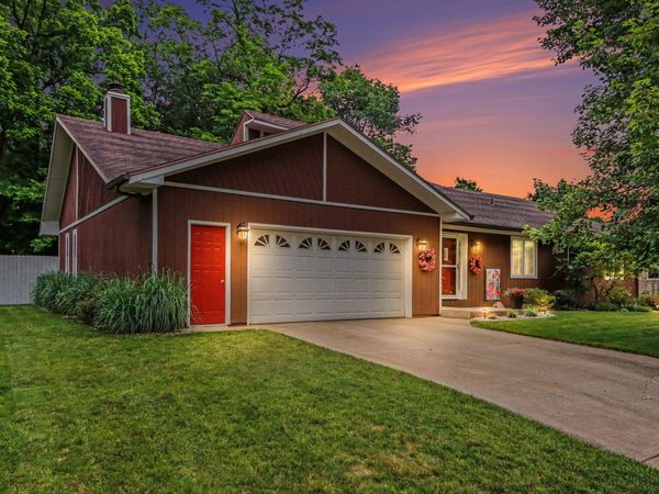 1604 W Kilgore Road, Kalamazoo, MI 49008