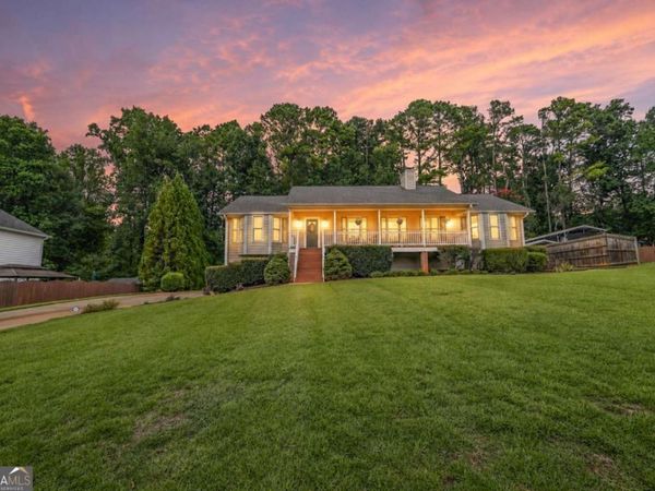 114 Valley Farm Lane, Acworth, GA 30102