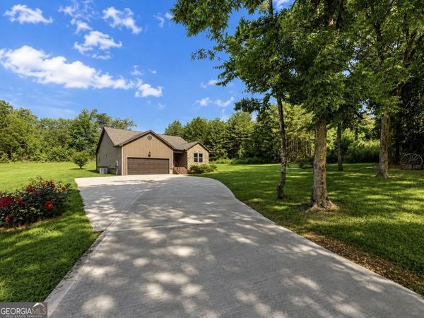55 Skyline Hts, Lafayette, GA 30728