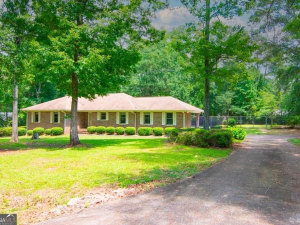 240 Plumfield Drive, Pine Mountain, GA 31822