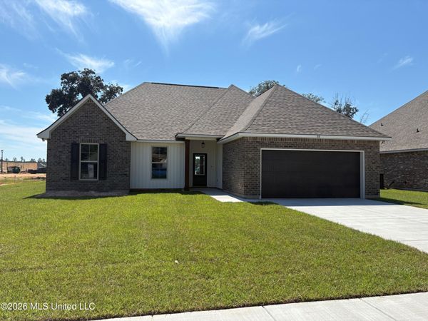 38 Red Oak Drive, Long Beach, MS 39560
