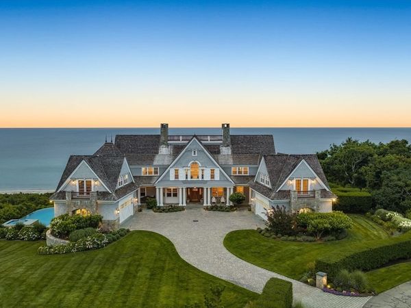 12 Foxcroft Ln, Sandwich, MA 02537