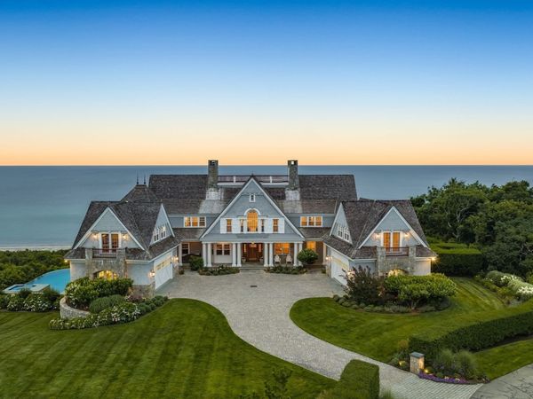 12 Foxcroft Ln, Sandwich, MA 02537