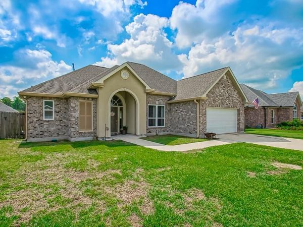 214 HAWTHORN Drive , Luling, LA 70070