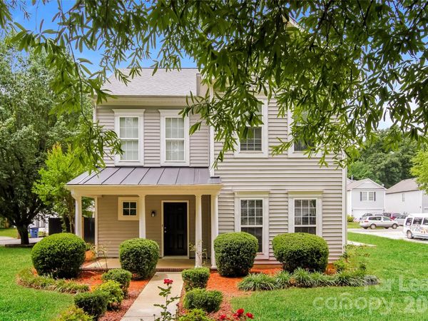 601 N Mulberry Street , Statesville, NC 28677
