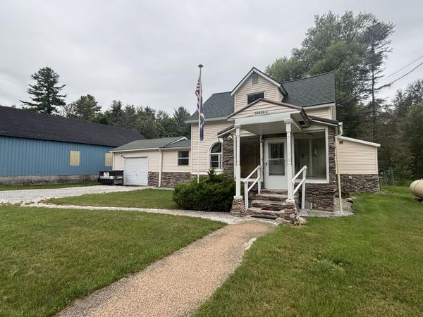 33556 S Townline RD, Drummond Island, MI 49726