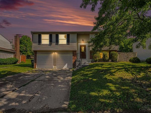 1492 Kingsbury Drive, Forest Park, OH 45240