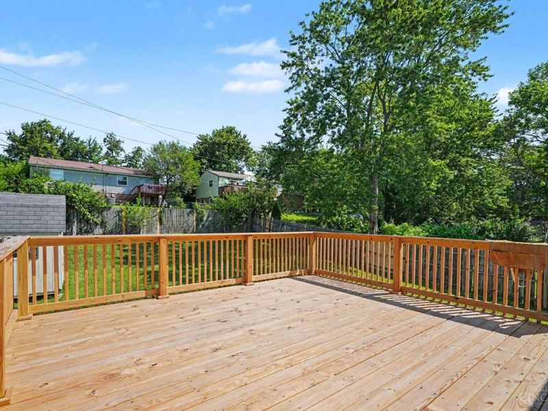 1492 Kingsbury Drive, Forest Park, OH 45240 Photo 22