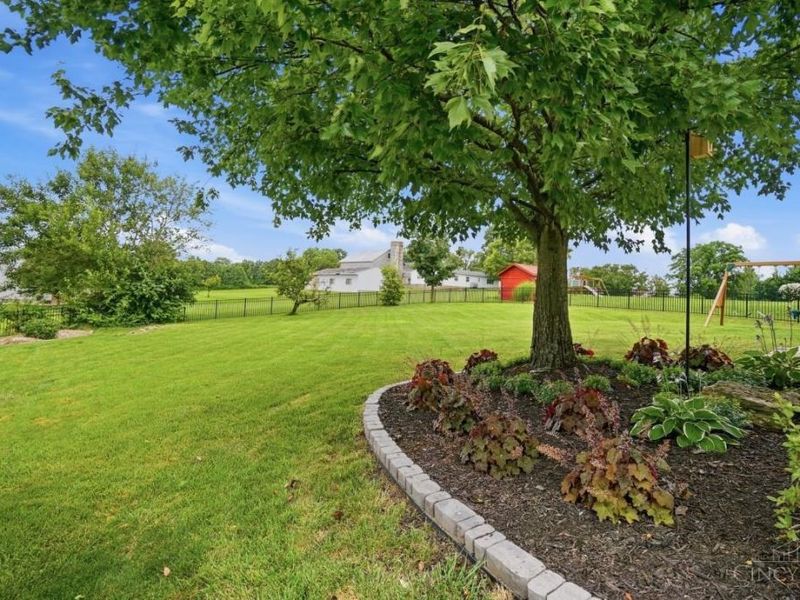 7857 Bayer Drive, West Chester, OH 45069 Photo 81
