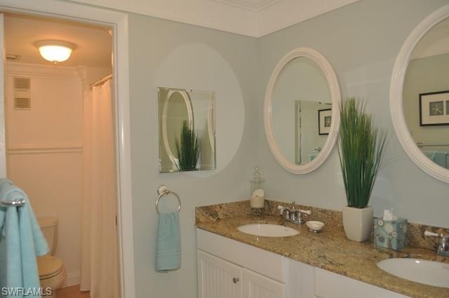 555 Park Shore Dr , Unit B410, Naples, FL 34103 Photo