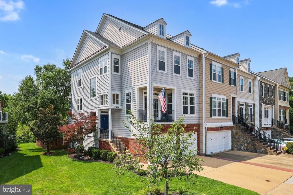 42975 Mill Race Terrace, Leesburg, VA 20176 Main Photo
