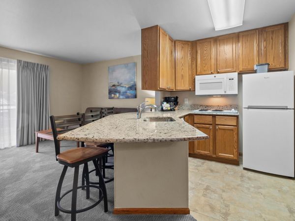 111 Center St, Unit 239, Lake Geneva, WI 53147
