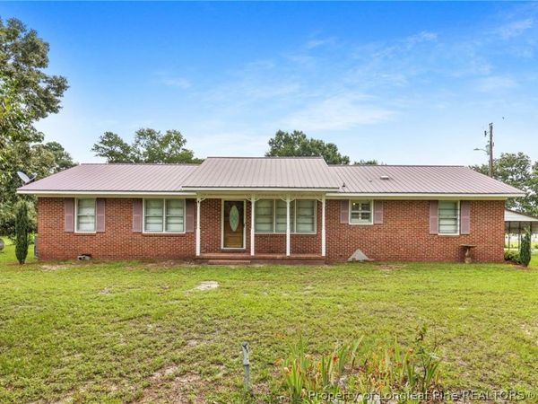 423 Posey Farm Road , Raeford, NC 28376