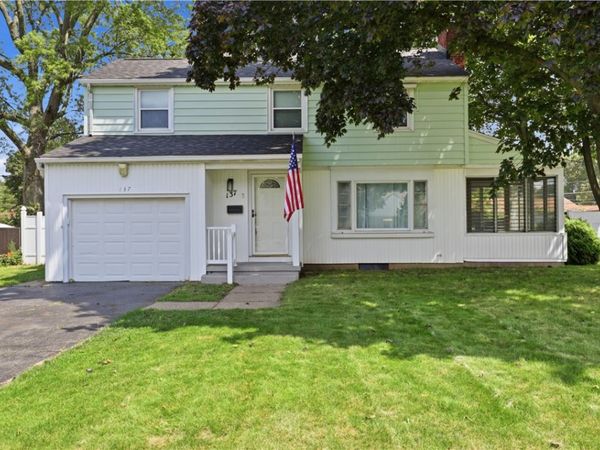 137 Newfield Drive , Rochester, NY 14616