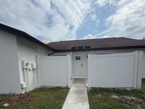 5408 MARLWOOD COURT , TAMPA, FL 33624