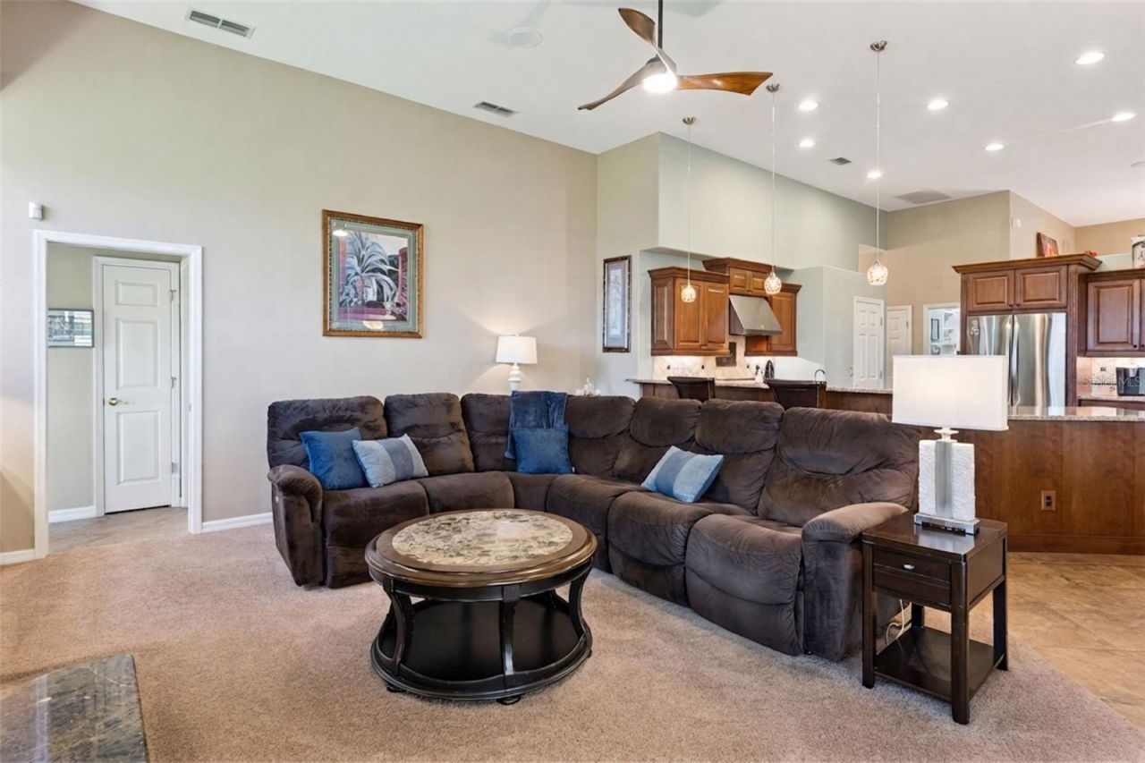 3739 Winding Lake Circle, Orlando, FL 32835 Photo