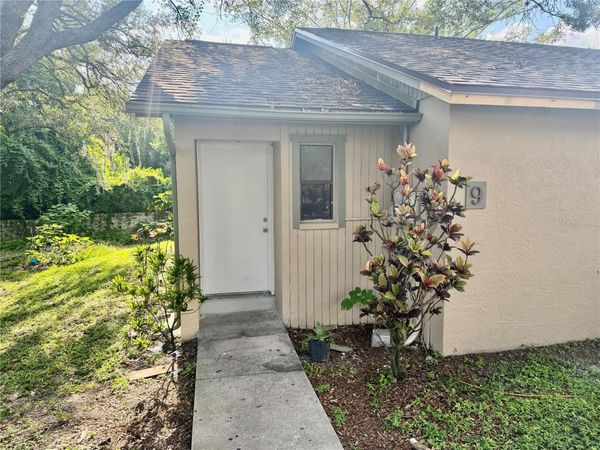 918 OTTO VILLA PLACE , Unit 9, TAMPA, FL 33612