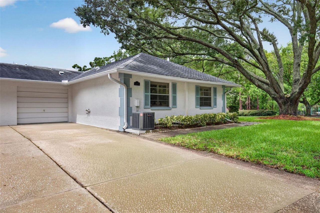 1275 Stonehaven Lane, Dunedin, FL 34698 Photo