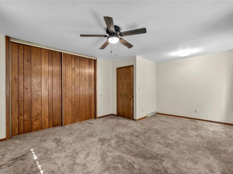 6033 Stearns Road, North Olmsted, OH 44070 Photo 33