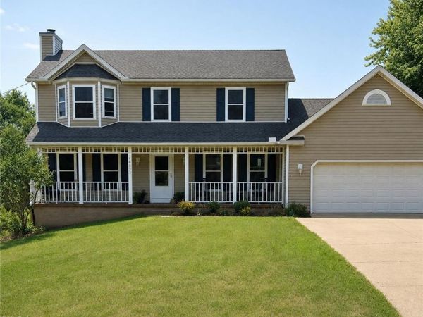 11227 William Penn Avenue NE, Hartville, OH 44632