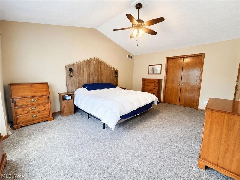 11227 William Penn Avenue NE, Hartville, OH 44632 Photo 12