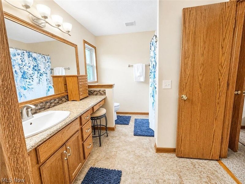 11227 William Penn Avenue NE, Hartville, OH 44632 Photo 13
