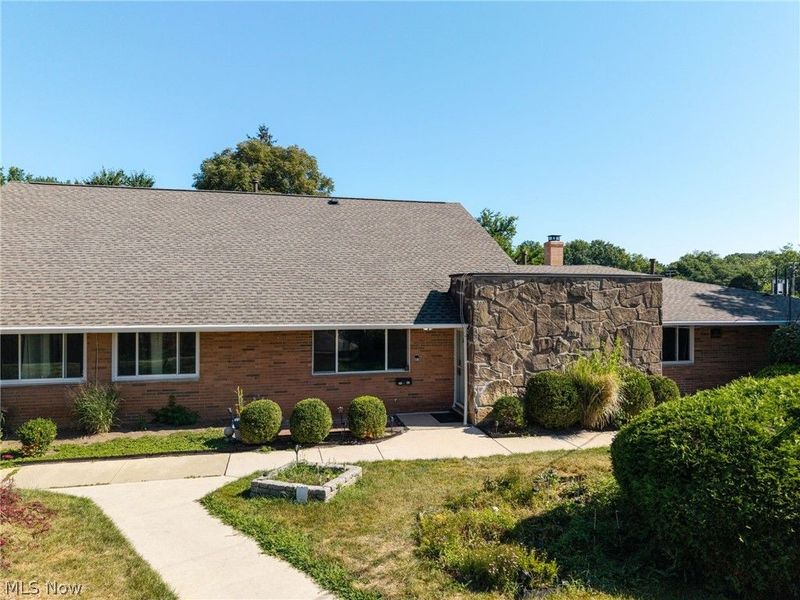 21860 River Oaks Drive, Unit 2G, Rocky River, OH 44116 Photo 2