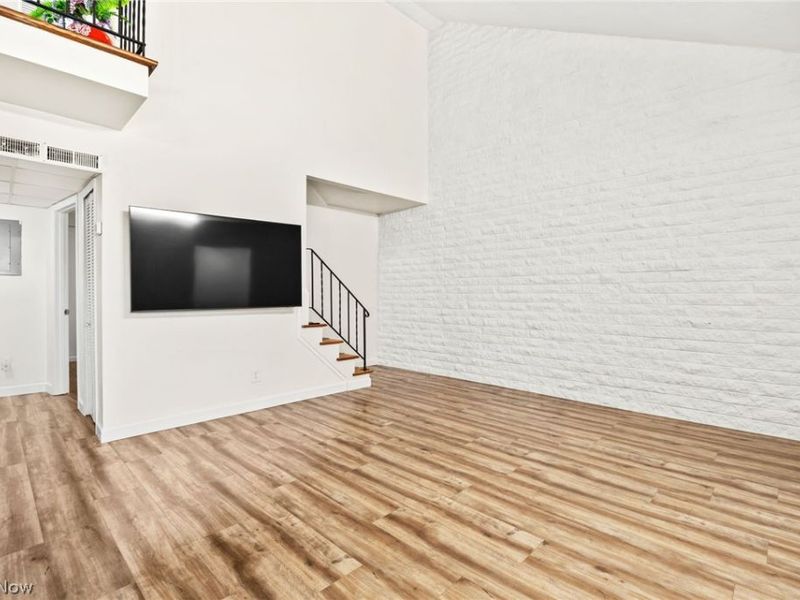 21860 River Oaks Drive, Unit 2G, Rocky River, OH 44116 Photo 8