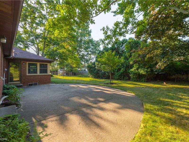 4820 W 211th Street, Fairview Park, OH 44126 Photo 37