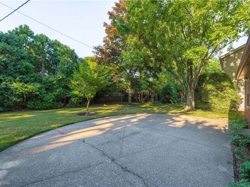 4820 W 211th Street, Fairview Park, OH 44126 Photo 38
