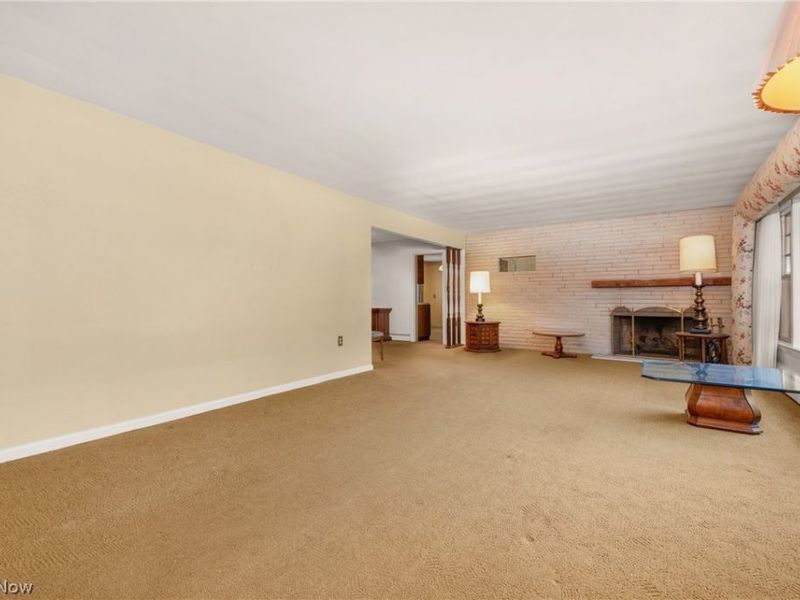 4820 W 211th Street, Fairview Park, OH 44126 Photo 9