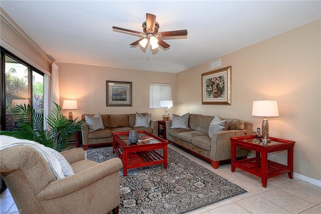 583 Beachwalk Cir, Unit Q-101, Naples, FL 34108 Photo