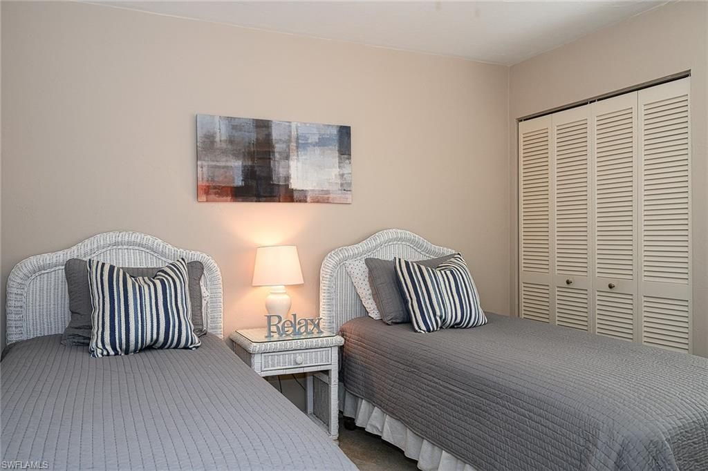583 Beachwalk Cir, Unit Q-101, Naples, FL 34108 Photo