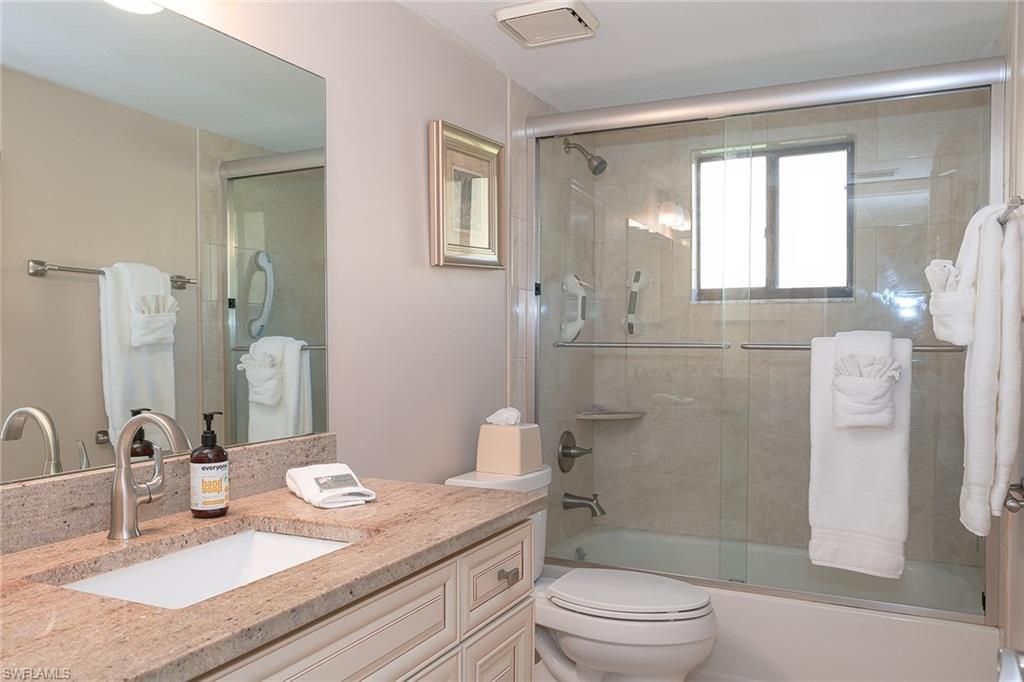 583 Beachwalk Cir, Unit Q-101, Naples, FL 34108 Photo