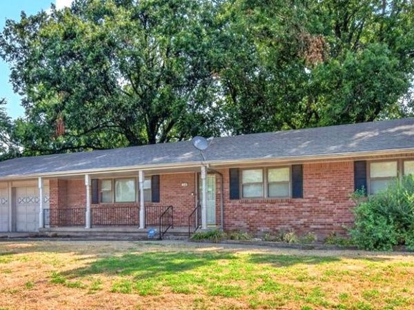 126 Mulberry Lane , Bartlesville, OK 74003