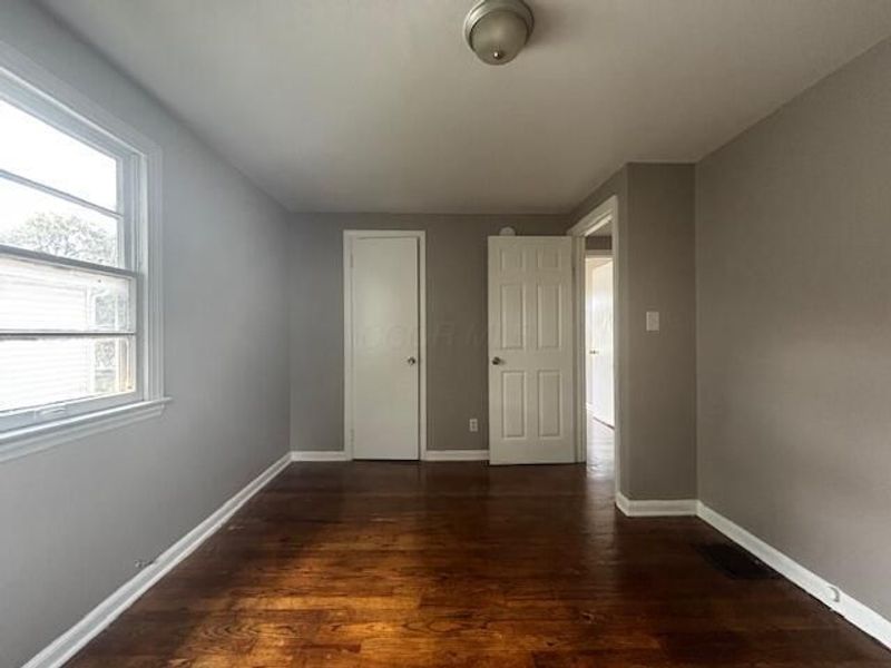 1335 E 25th Avenue , Columbus, OH 43211 Photo 7