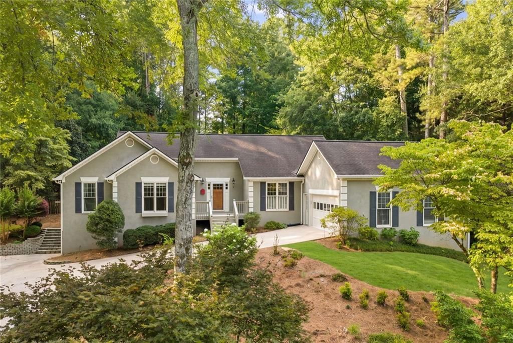 805 Pinehurst Drive, Woodstock, GA 30188 Main Photo